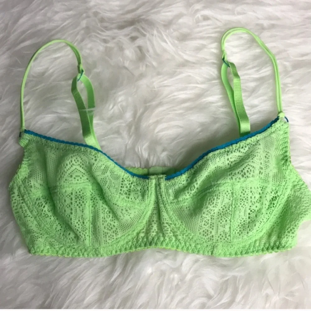FREE PEOPLE Fishnet & Lace Green Wire Bra - Picture 1 of 8